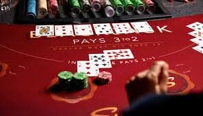 Hand ranking guide for Texas Hold'em Bonus on playbook slot